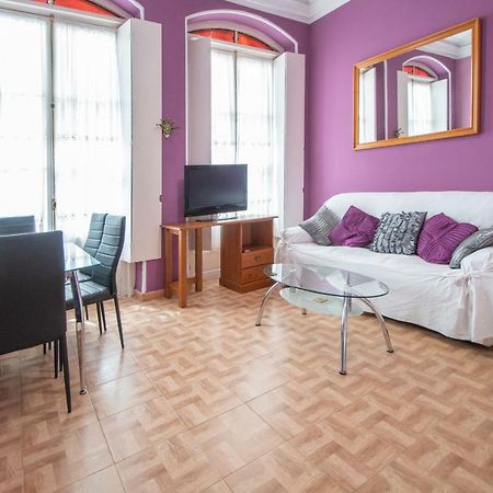 Apartamento Del Arqueologo De Cadiz Luaran gambar