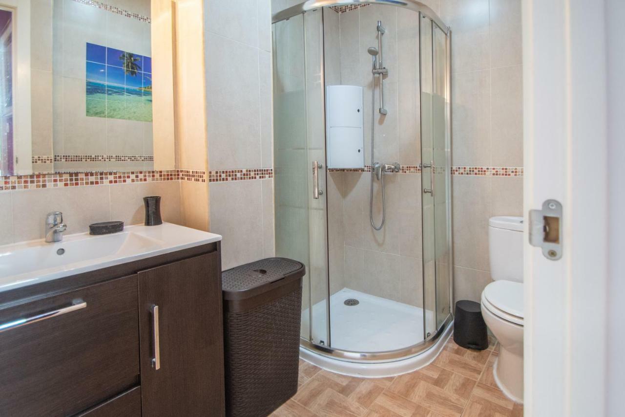 Apartamento Del Arqueologo De Cadiz Luaran gambar