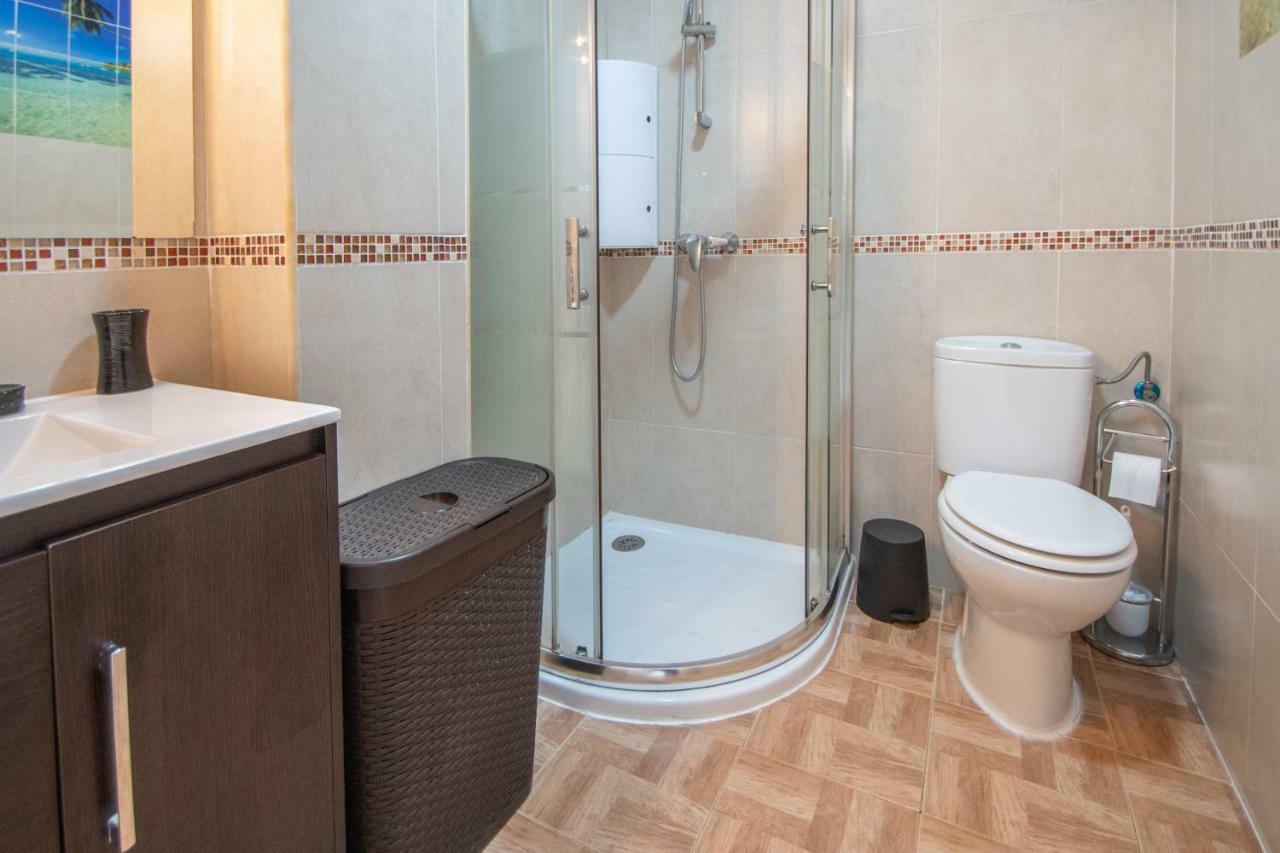 Apartamento Del Arqueologo De Cadiz Luaran gambar