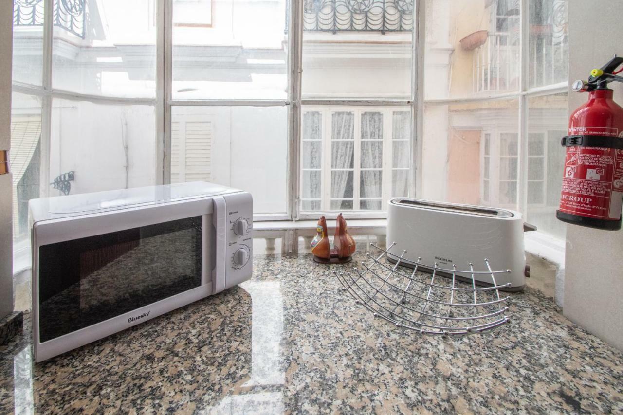 Apartamento Del Arqueologo De Cadiz Apartment Luaran gambar